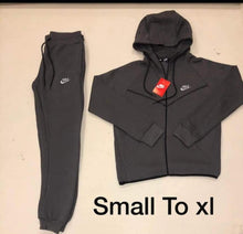 Load image into Gallery viewer, Men tracksuit