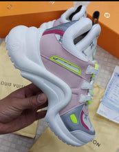 Load image into Gallery viewer, Shoes