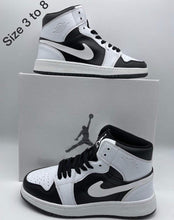 Load image into Gallery viewer, Shoes