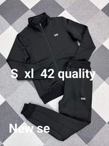 Tracksksuit