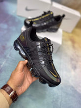 Load image into Gallery viewer, Men trainers