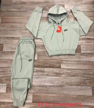Load image into Gallery viewer, Ladies tracksuit