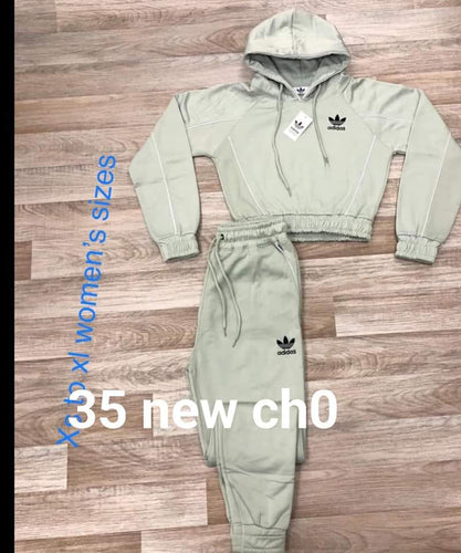 Ladies tracksuit
