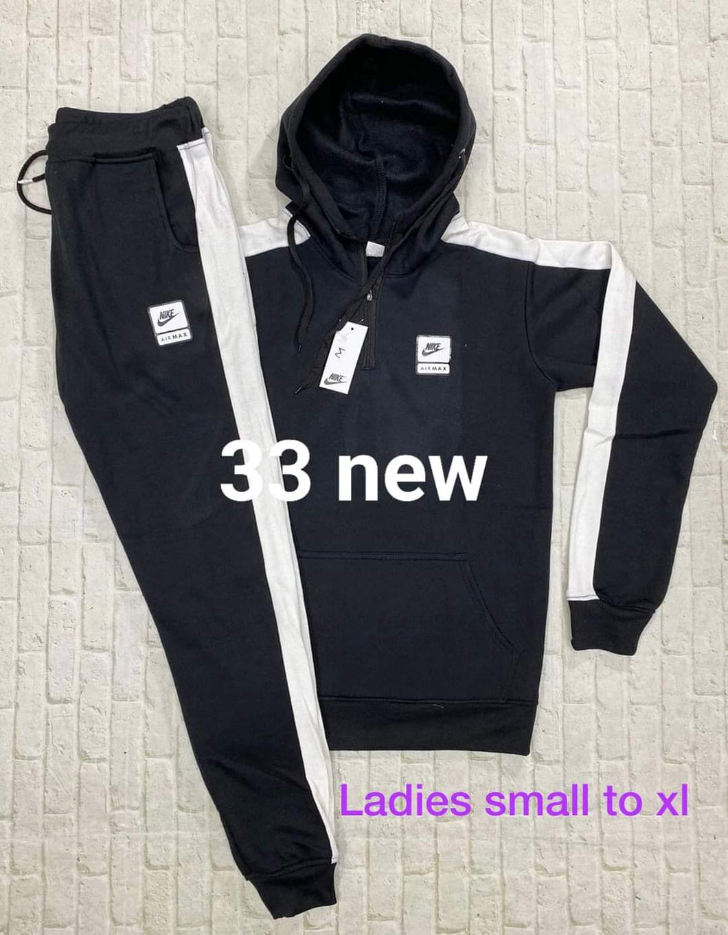 Ladies tracksuit