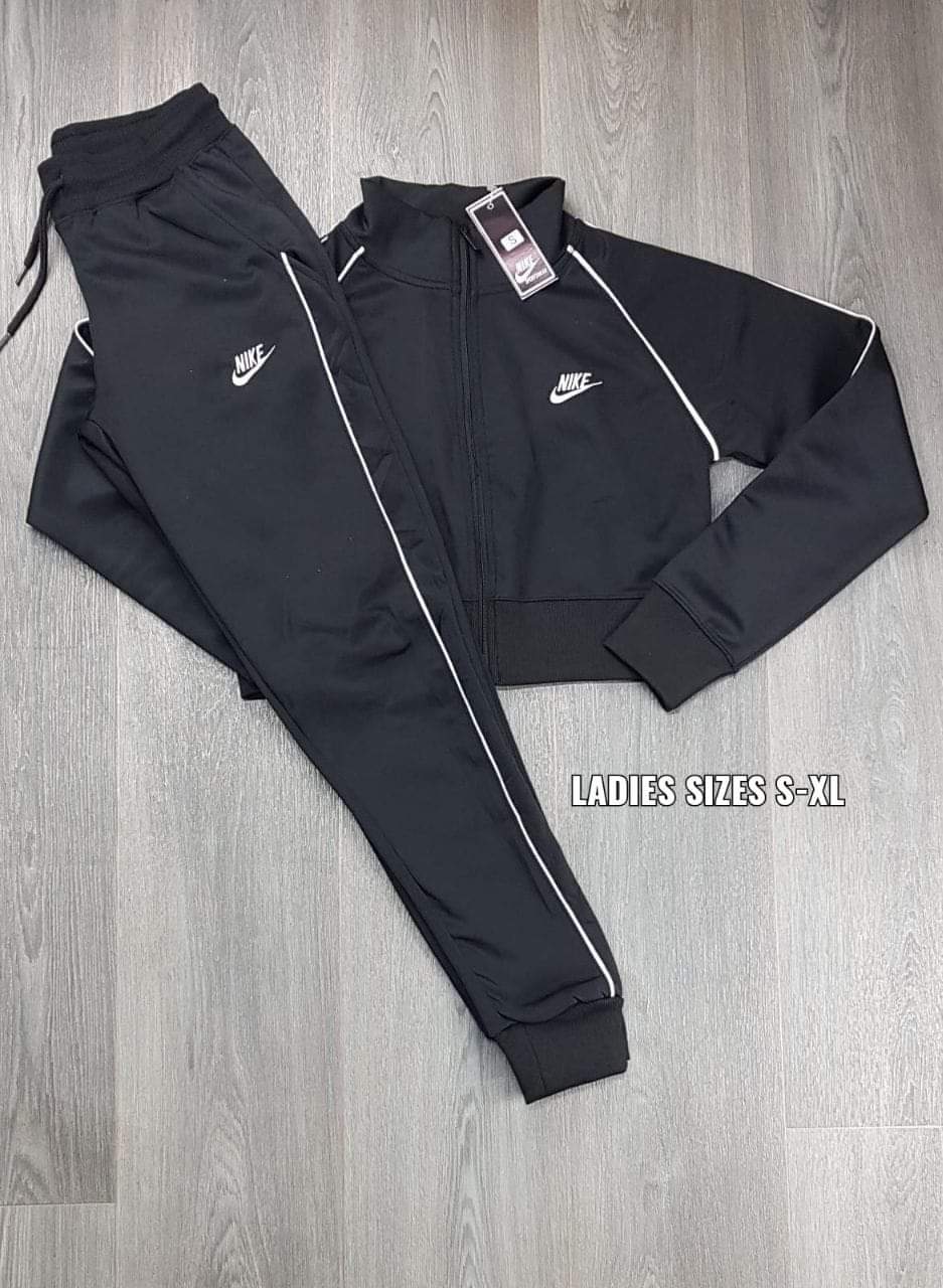 Ladies tracksuit