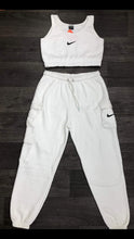 Load image into Gallery viewer, Ladies tracksuit