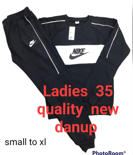Ladies tracksuit