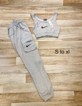 Load image into Gallery viewer, Ladies tracksuit