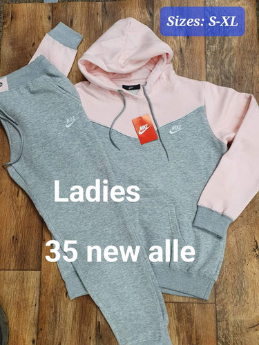 Ladies tracksuit