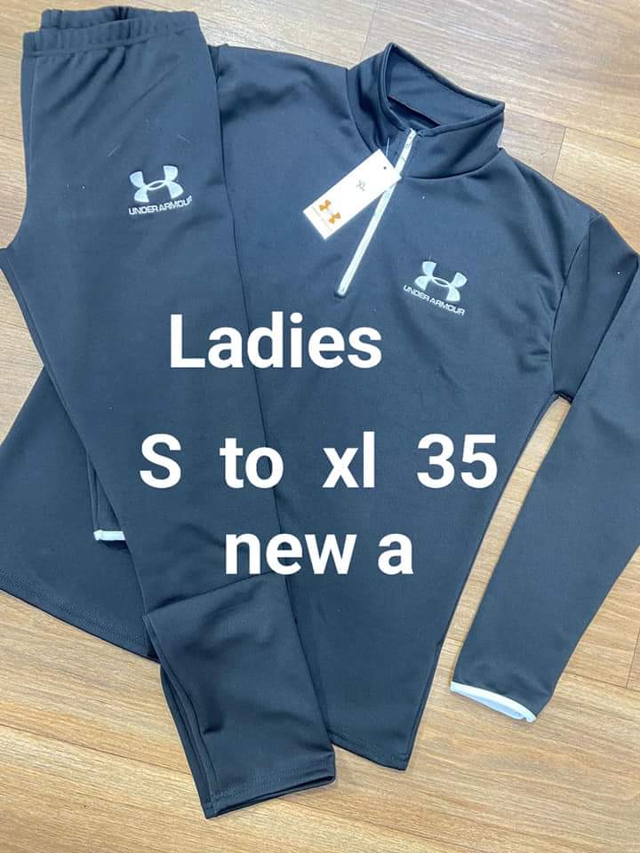 Ladies tracksuit
