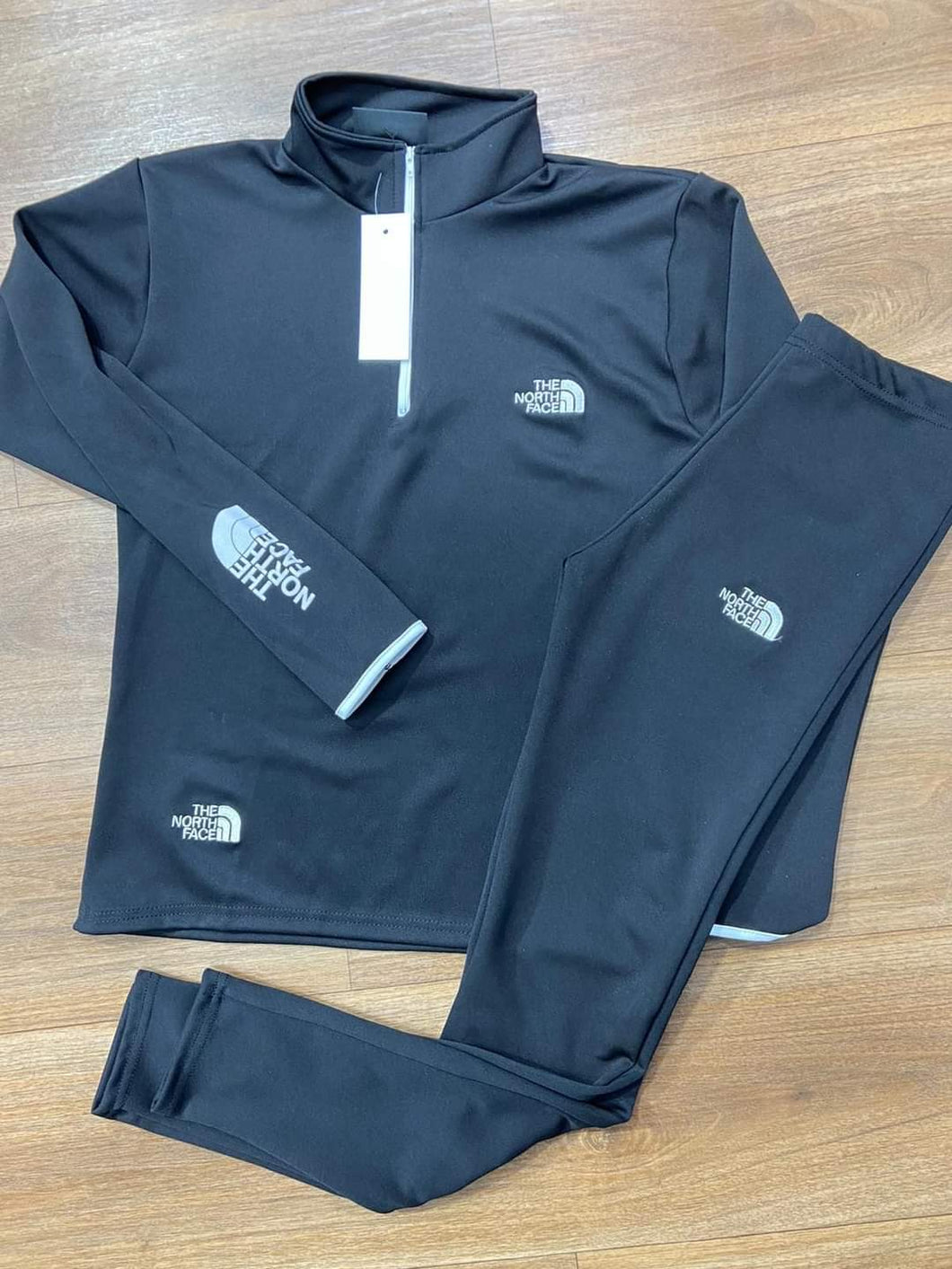 Ladies tracksuit