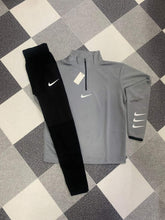 Load image into Gallery viewer, tracksuit