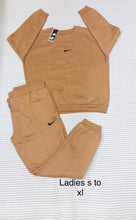 Load image into Gallery viewer, Ladies tracksuit