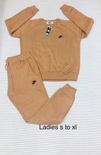 Load image into Gallery viewer, Tracksuit