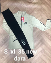 Load image into Gallery viewer, Ladies tracksuit