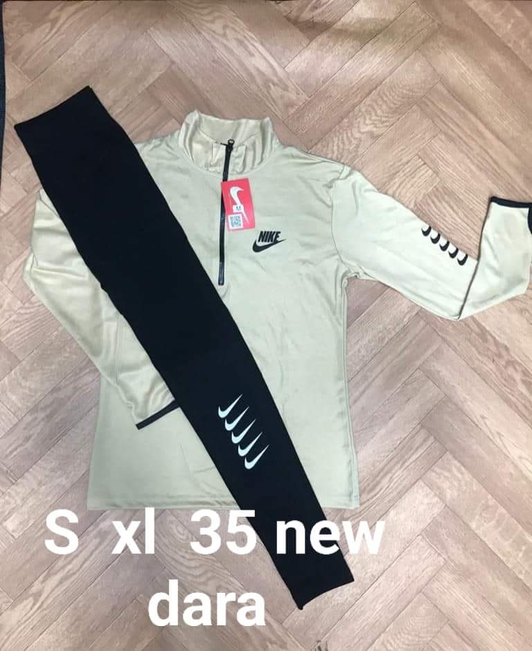 Ladies tracksuit