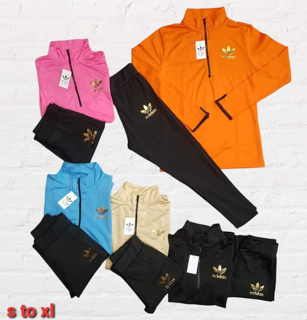 Ladies tracksuit