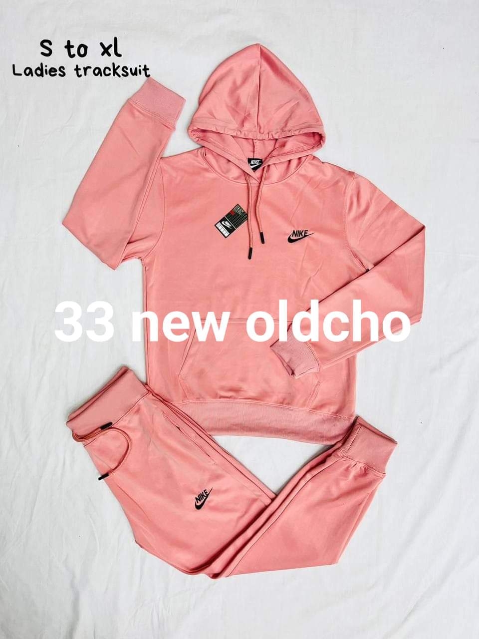 Ladies tracksuit