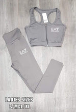 Load image into Gallery viewer, Tracksuit