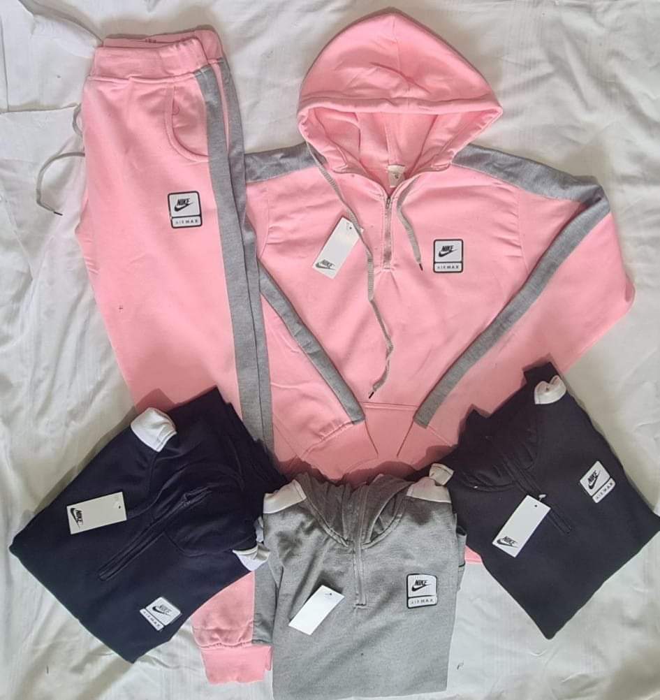 Ladies tracksuit