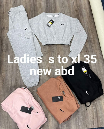 Ladies tracksuit