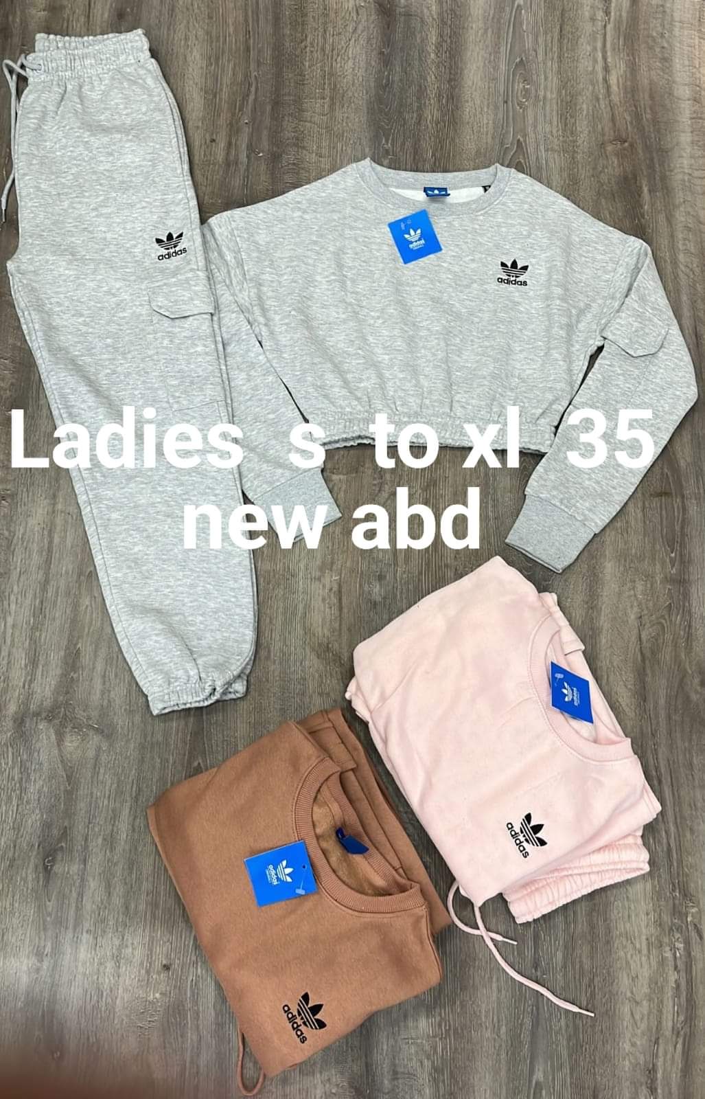 Ladies tracksuit