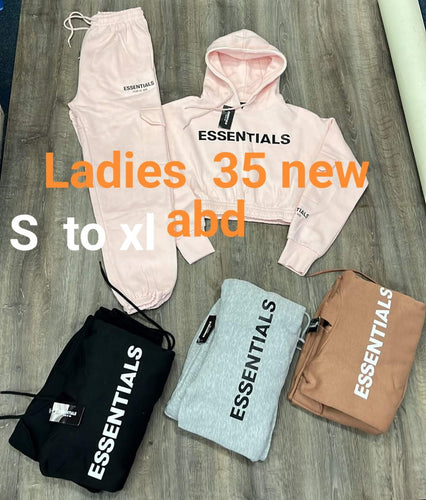 Ladies tracksuit