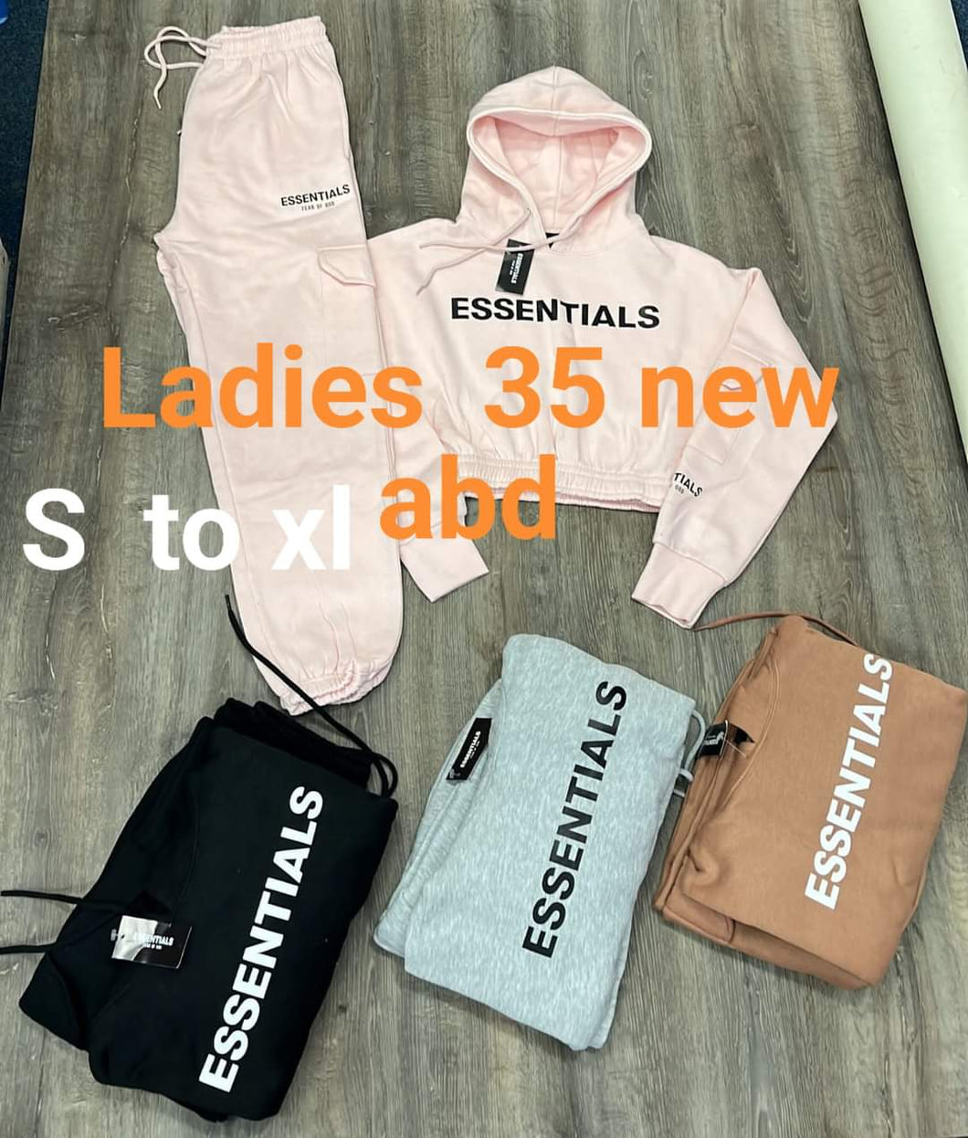 Ladies tracksuit