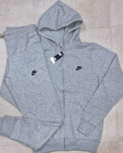 Load image into Gallery viewer, Ladies tracksuit