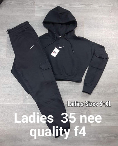 Ladies tracksuit