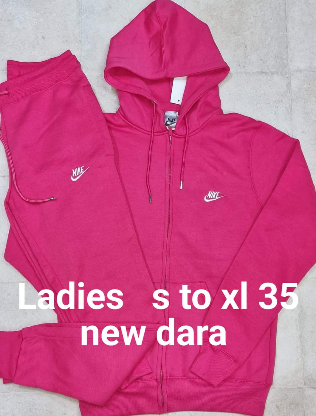 Ladies tracksuit