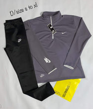 Load image into Gallery viewer, Tracksuit