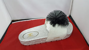 Ladies slippers