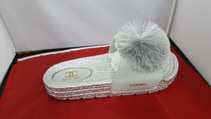 Ladies slippers