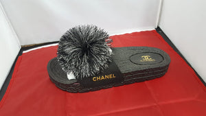 Ladies slippers
