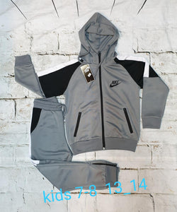 Kids tracksuit