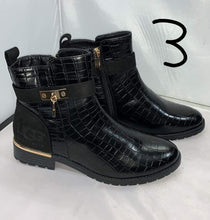 Load image into Gallery viewer, Shoes